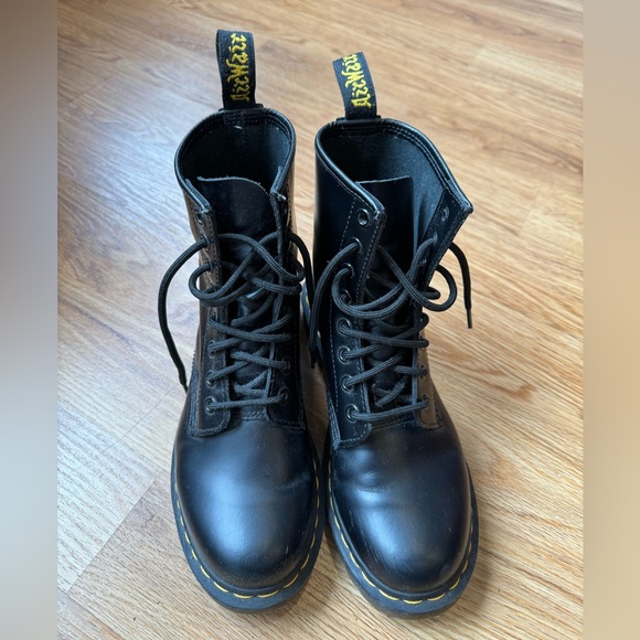 1460 WOMEN'S DR MARTENS - Picture 3 of 9